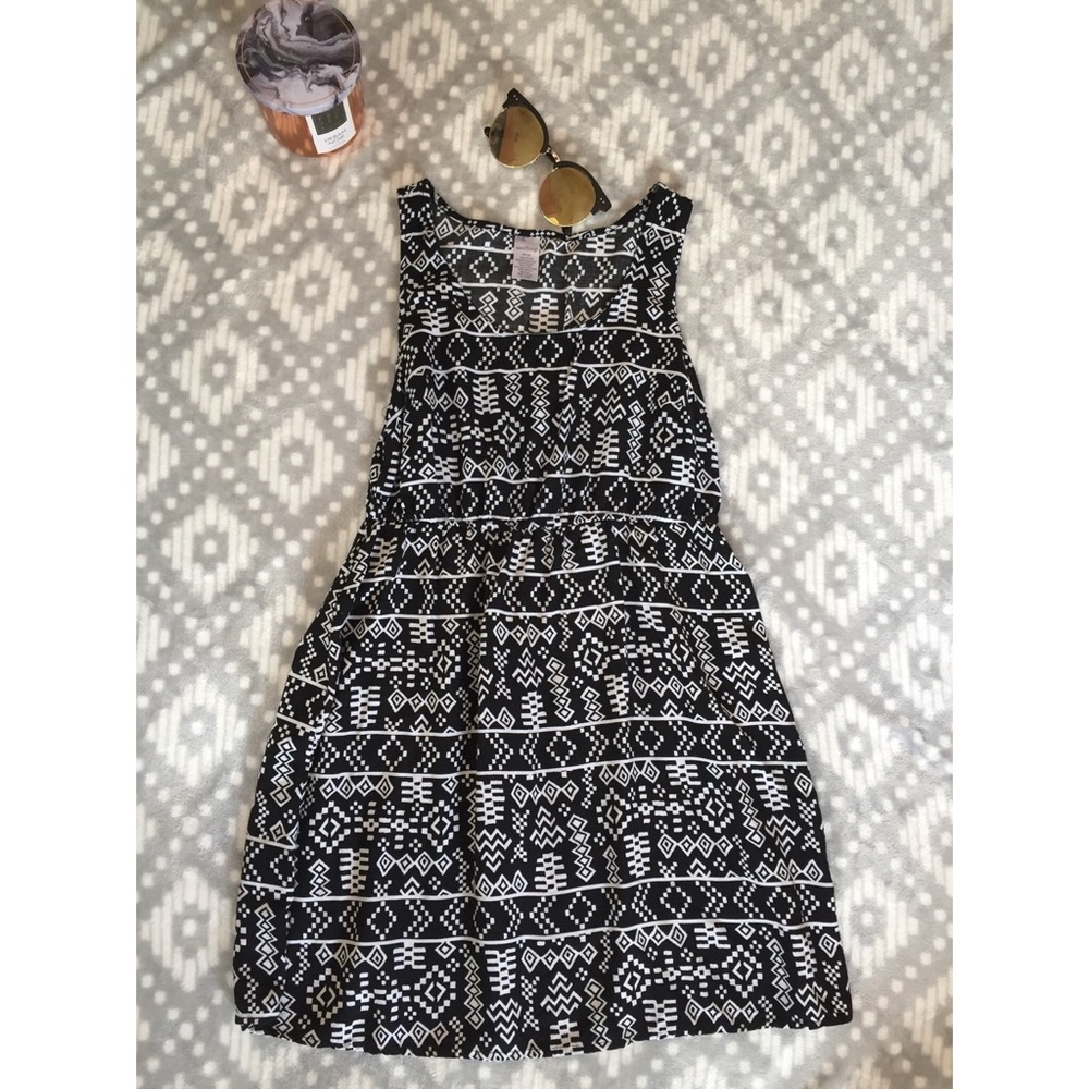 Black and white dress